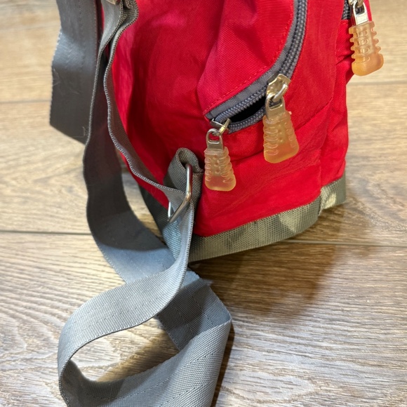 Vintage Samsonite Camera Case Red 2 Shoulder Strap Backpack Camera bag - Picture 8 of 11